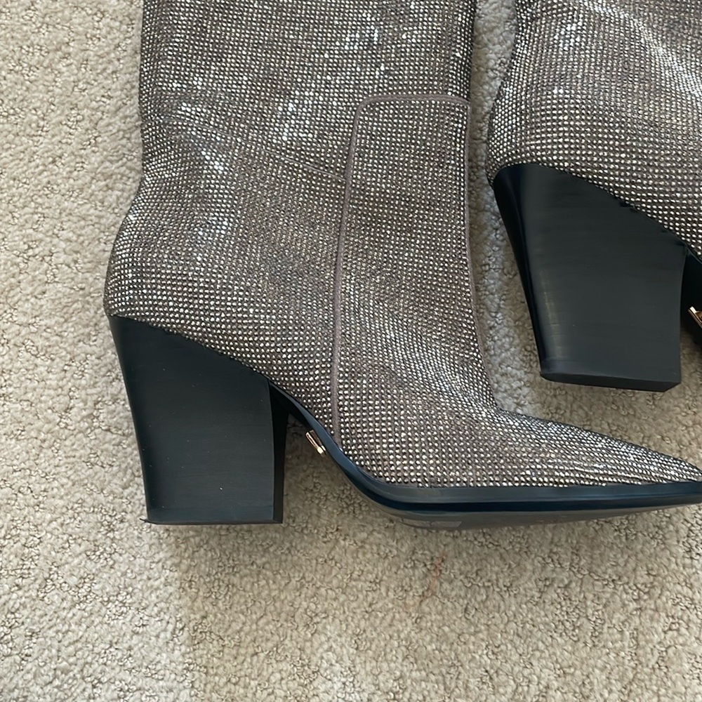 Lola Cruz stylish Cowboy Boots